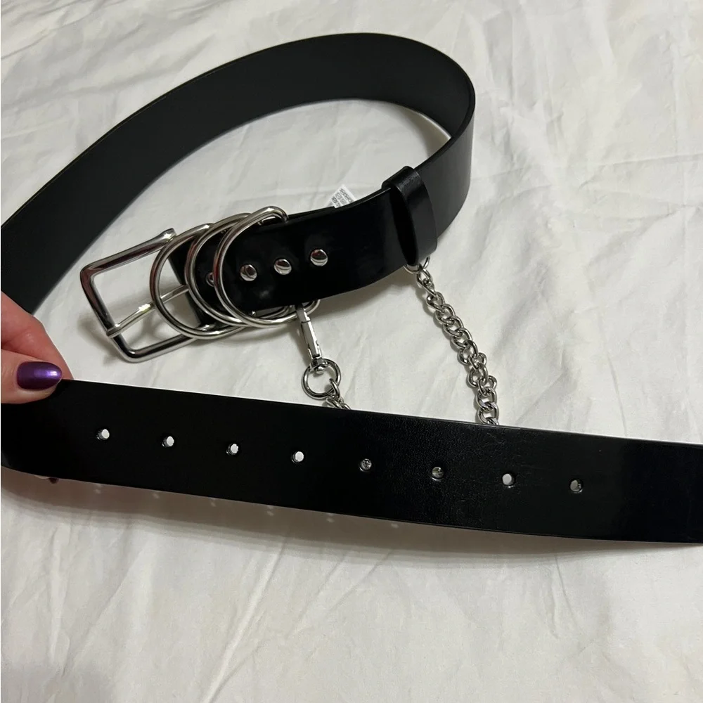 BERSHKA CHAIN BELT